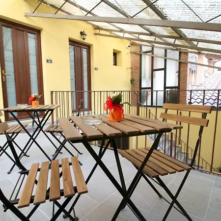 Alojamento de Acomodação e Pequeno-almoço Là Drint San Benigno Canavese